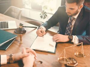 Los Angeles Business Litigation Lawyer: Your Guide to Resolving Complex Disputes